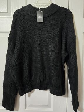 Black Knit Crew Neck Sweater, Size Large, New with Tags